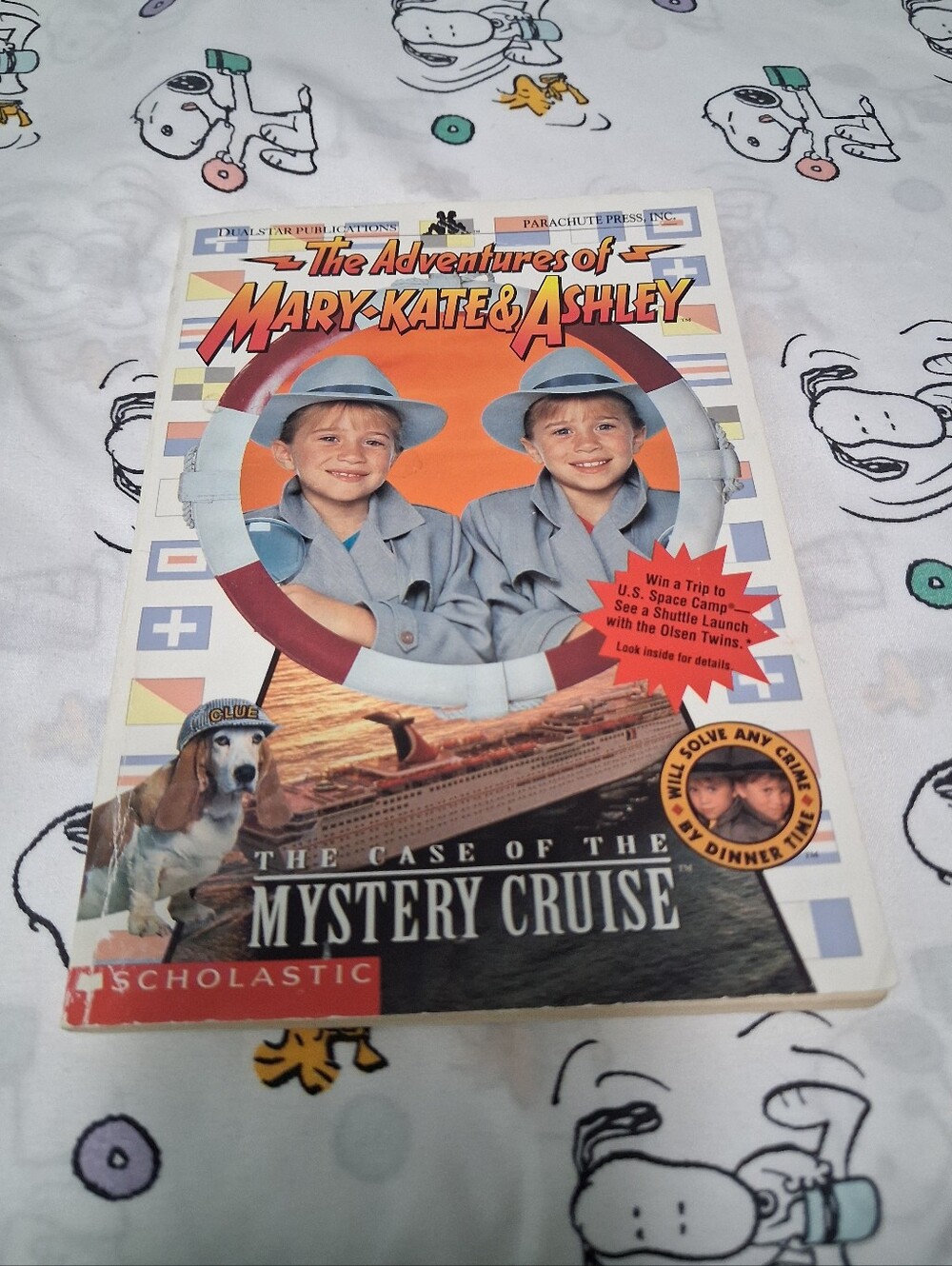 Vintage 1996 The Adventures Of Mary Kate And Ashley Book